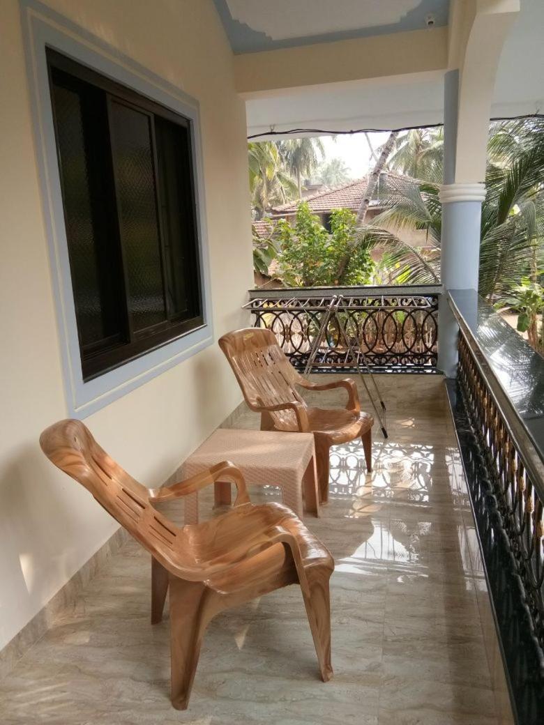 Shirley'S Guest House Majorda Exterior foto